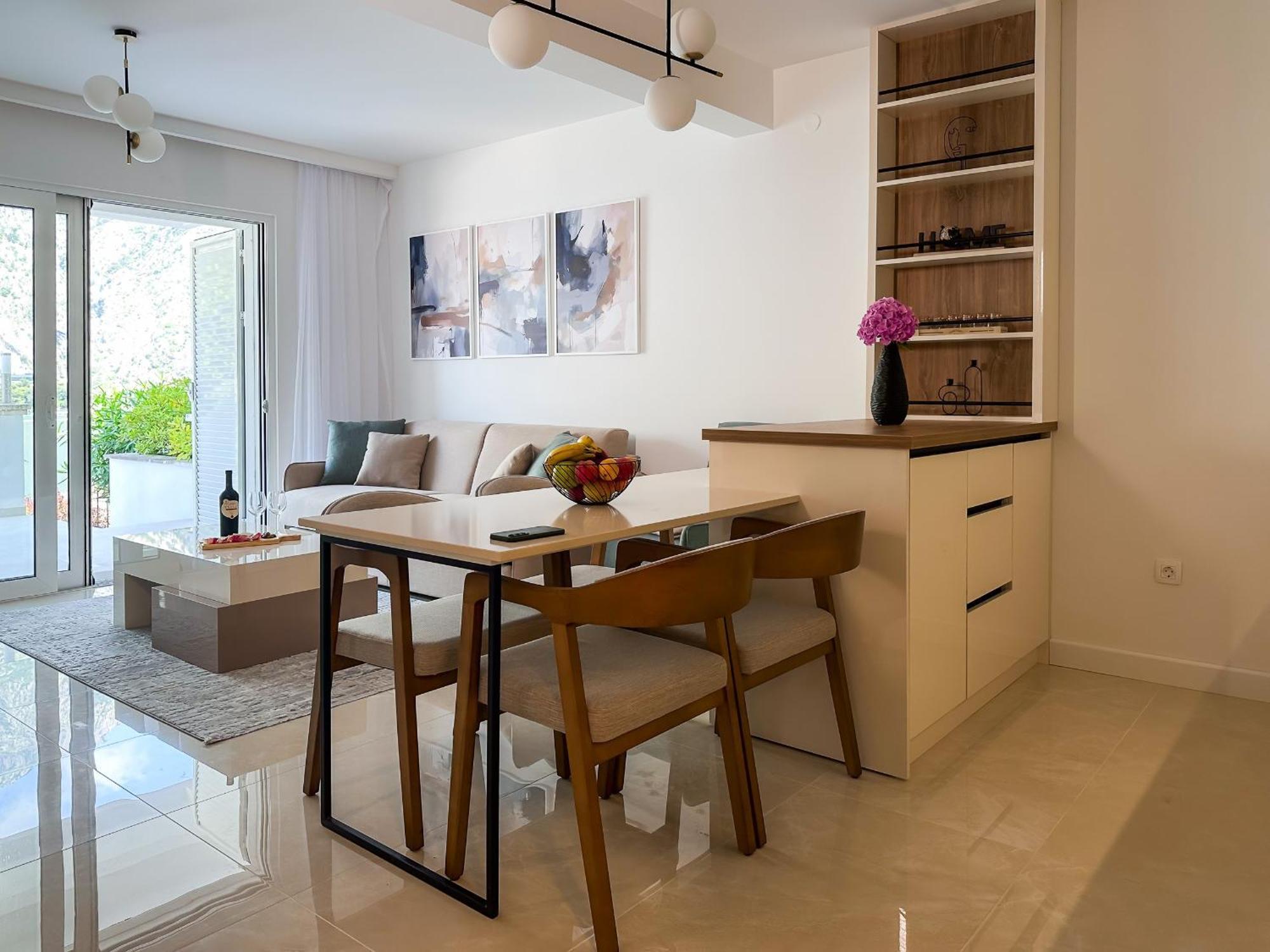 Chillout Apartment In Kotor Bay Eksteriør bilde