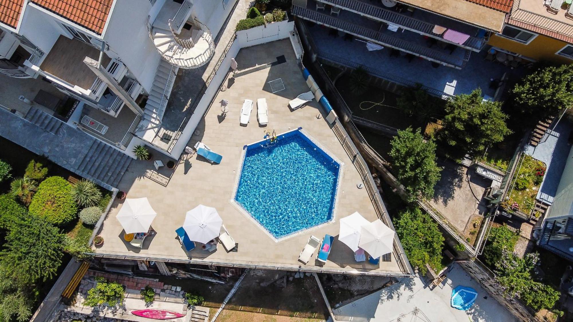 Chillout Apartment In Kotor Bay Eksteriør bilde